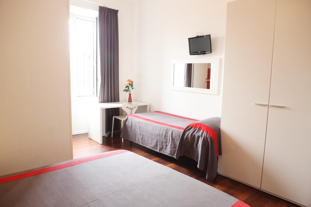 B&B Youbed Superior โรม ภายนอก รูปภาพ